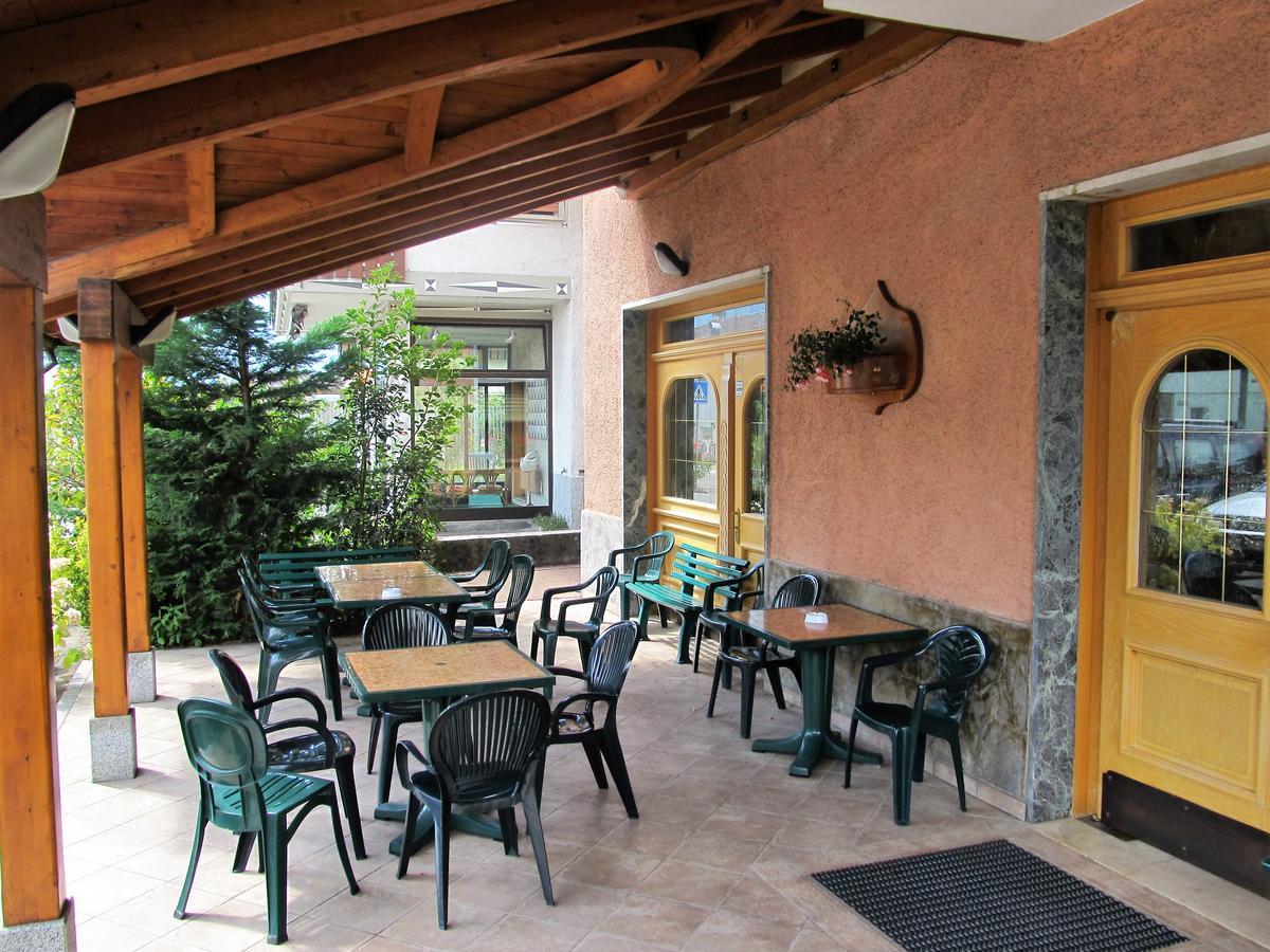 Green Base Hotel B&B Malè Buitenkant foto